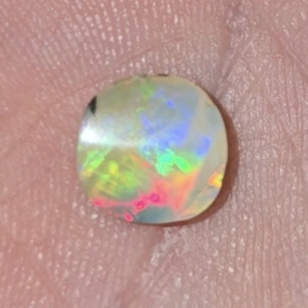 💥Multicolor Ethiopian Opal Gemstone